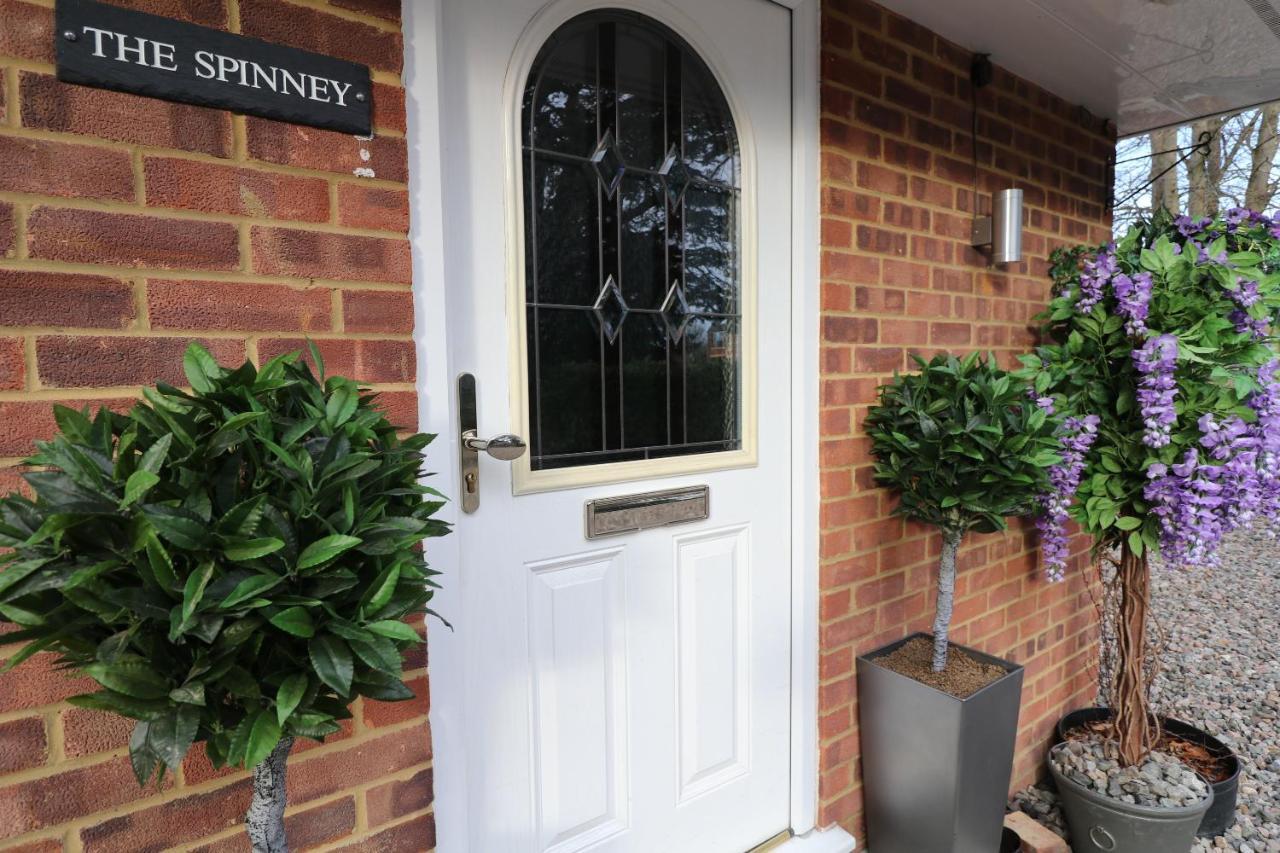 The Spinney Bracknell Exterior photo
